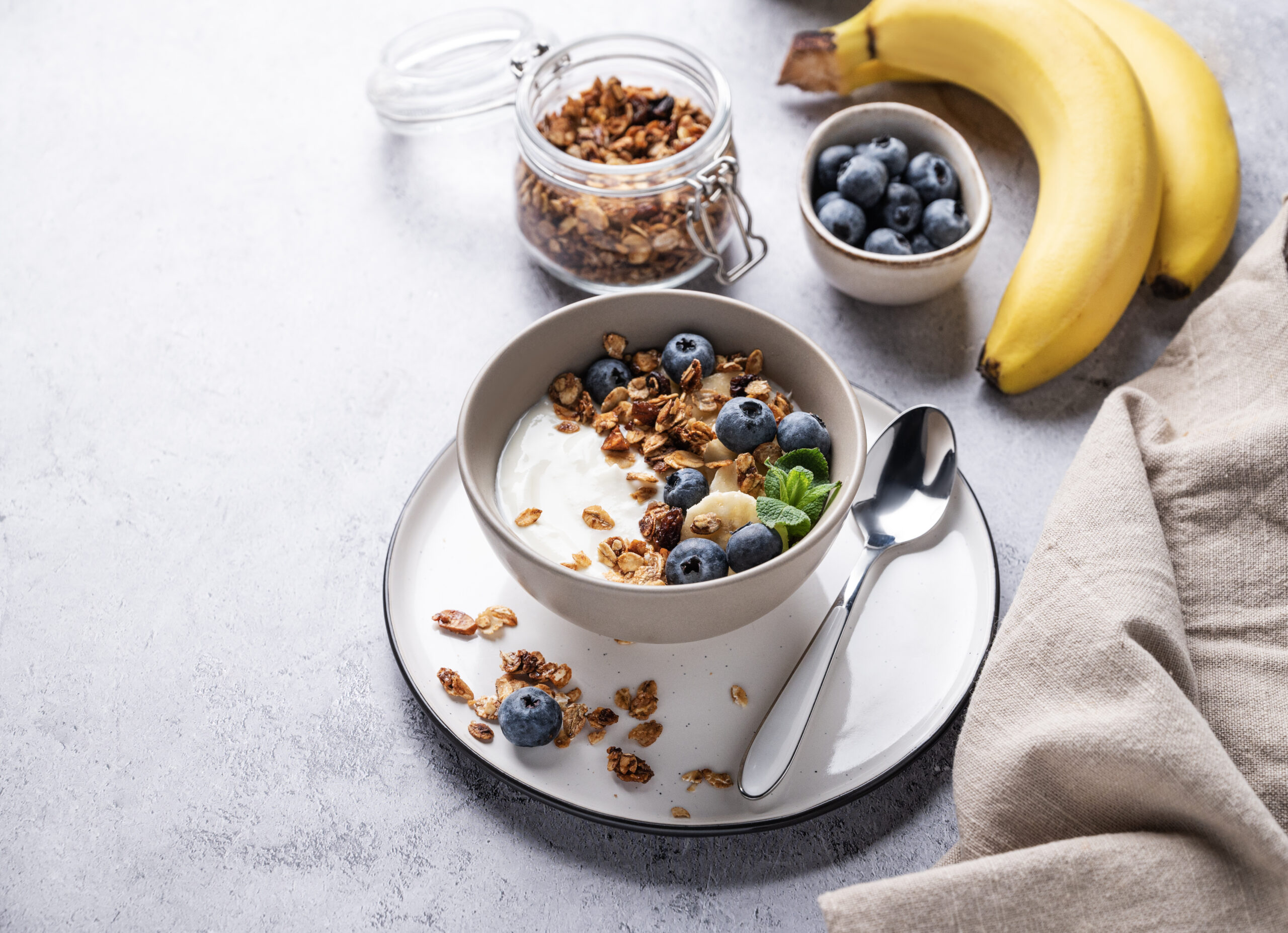 Bol tout simple au yogourt et aux fruits