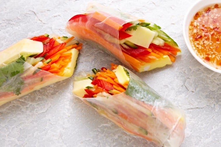 Veggie-Cheddar spring rolls