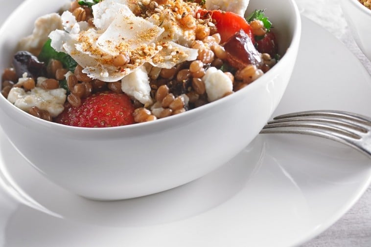 Salade aux grains de blé et dukkah