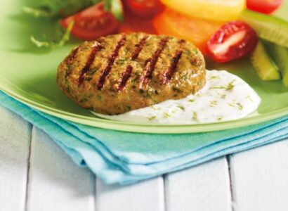 Barbequed Curried Chicken Burgers with Yogurt Sauce