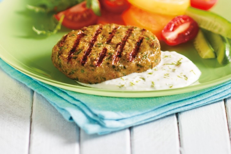 Barbequed Curried Chicken Burgers with Yogurt Sauce